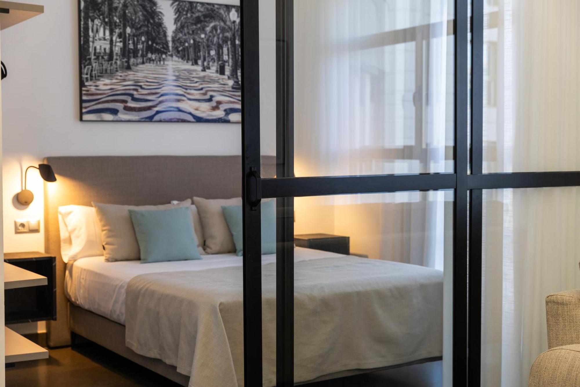 Guillman Suites Alicante Luaran gambar